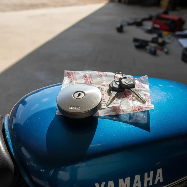 Tapón de Tanque de Gasolina con Llaves Original Yamaha FZ16 / FZ 2.0 / FZ-S / Fazer 150